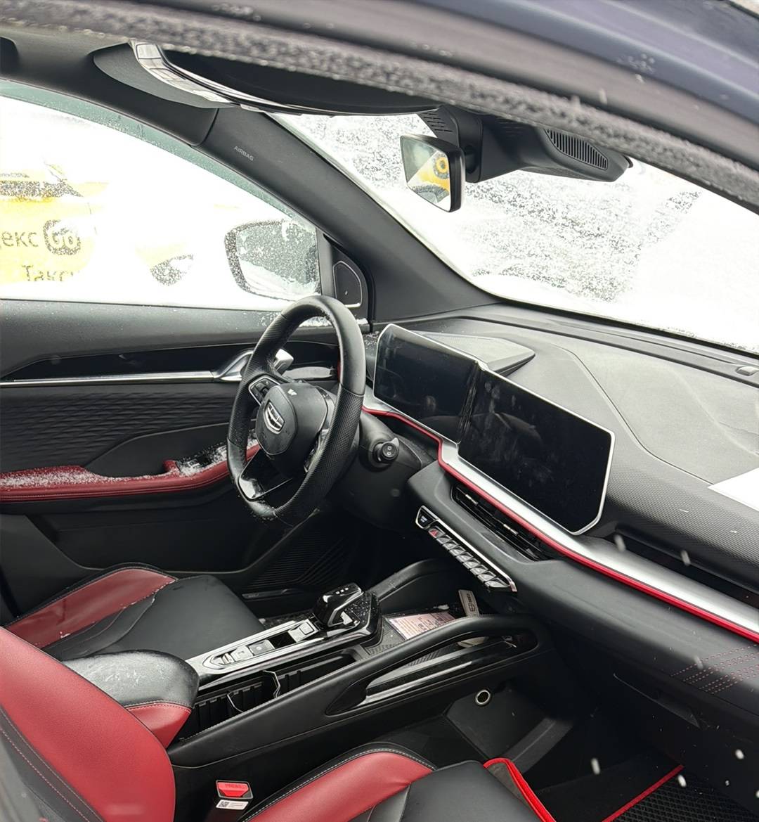 Geely Coolray,  4 073 км, 2024 года в лизинг