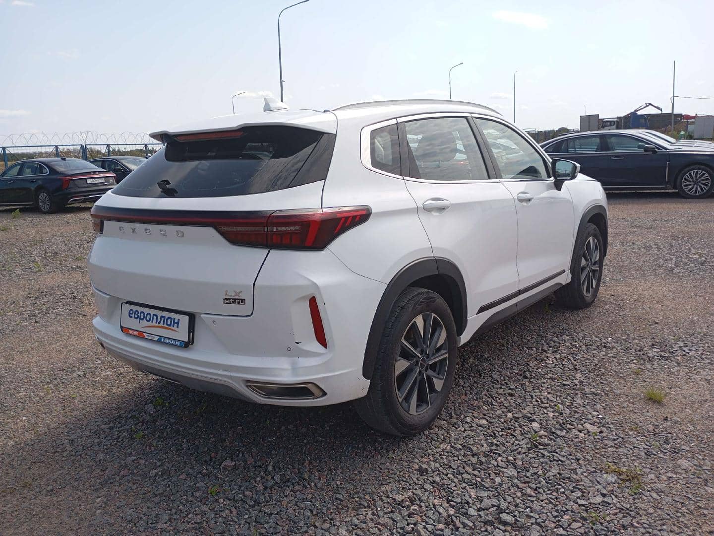EXEED LX,  211 159 км, 2023 года в лизинг