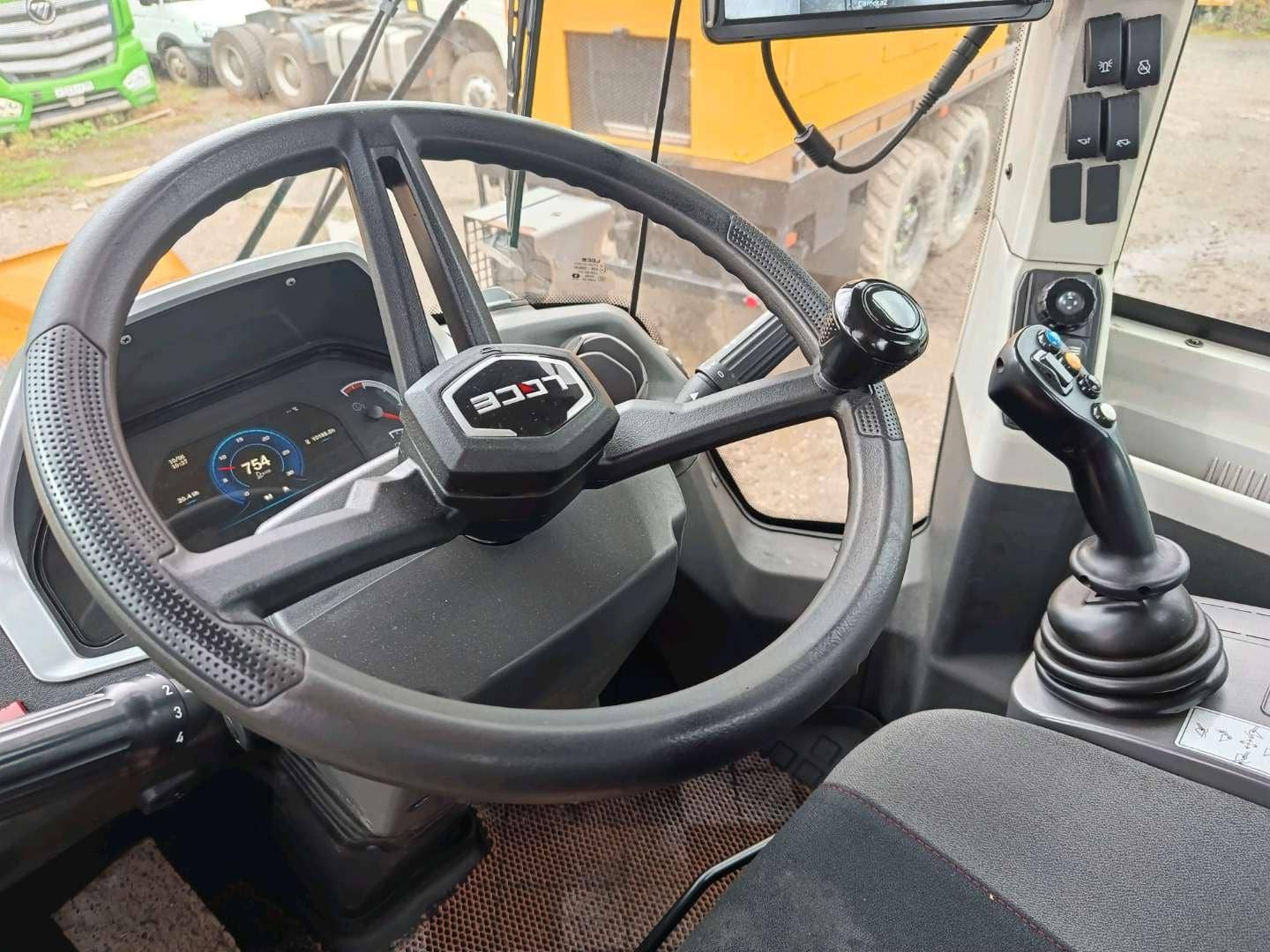 SDLG/LGCE L989H, 2024 года в лизинг