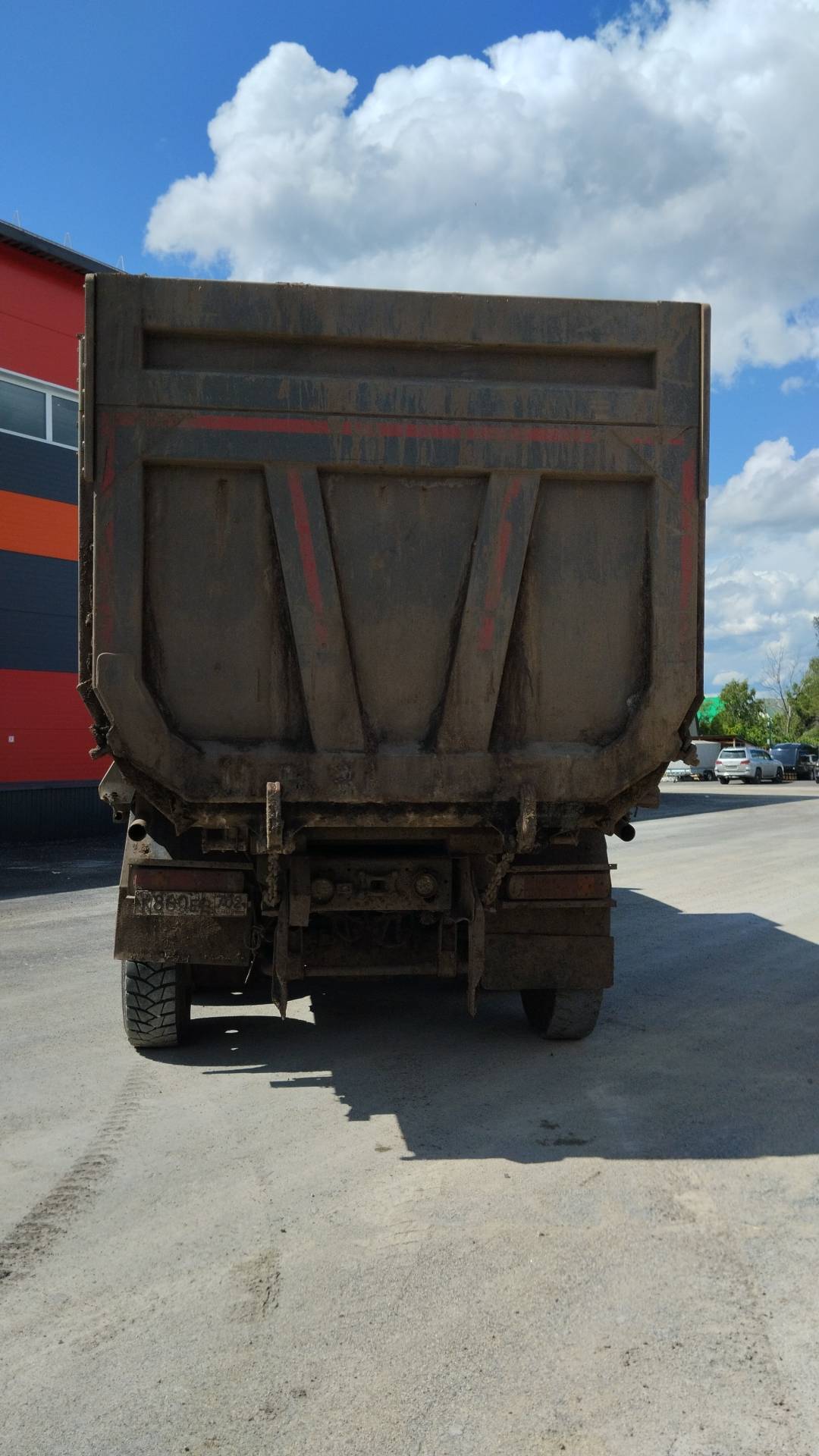 HOWO ZZ3257V384GE1 6x4,  200 360 км, 2022 года в лизинг