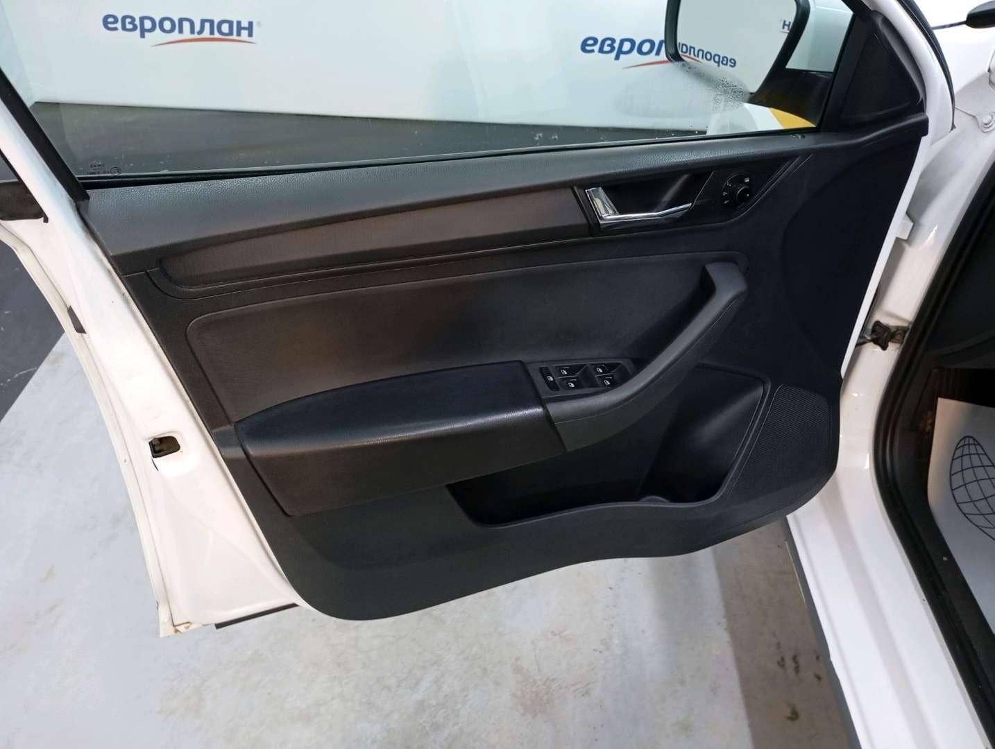 Skoda Rapid,  321 163 км, 2021 года в лизинг