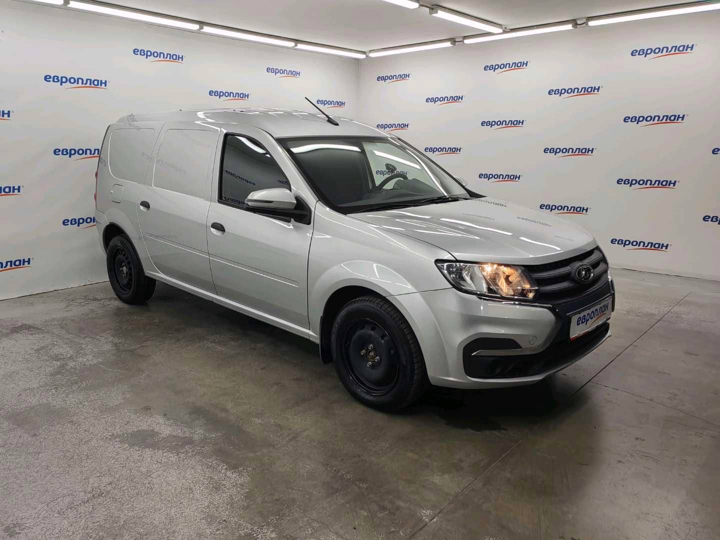 Lada Largus фургон,  27 829 км, 2024 года в лизинг