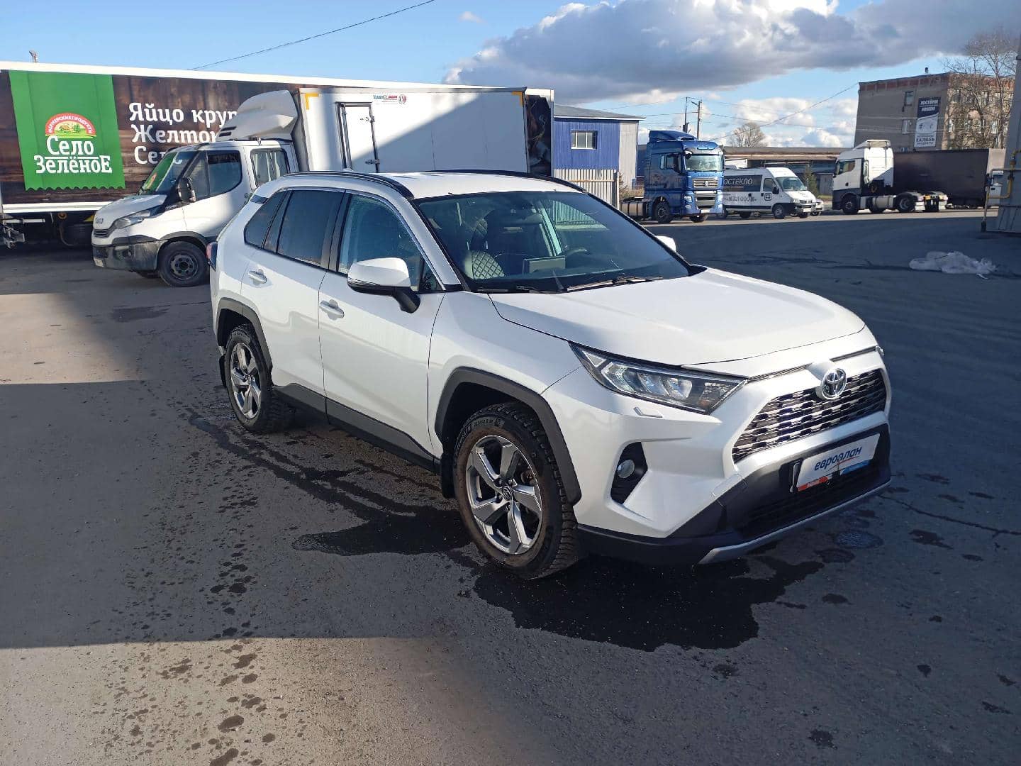 Toyota RAV4,  180 897 км, 2019 года в лизинг