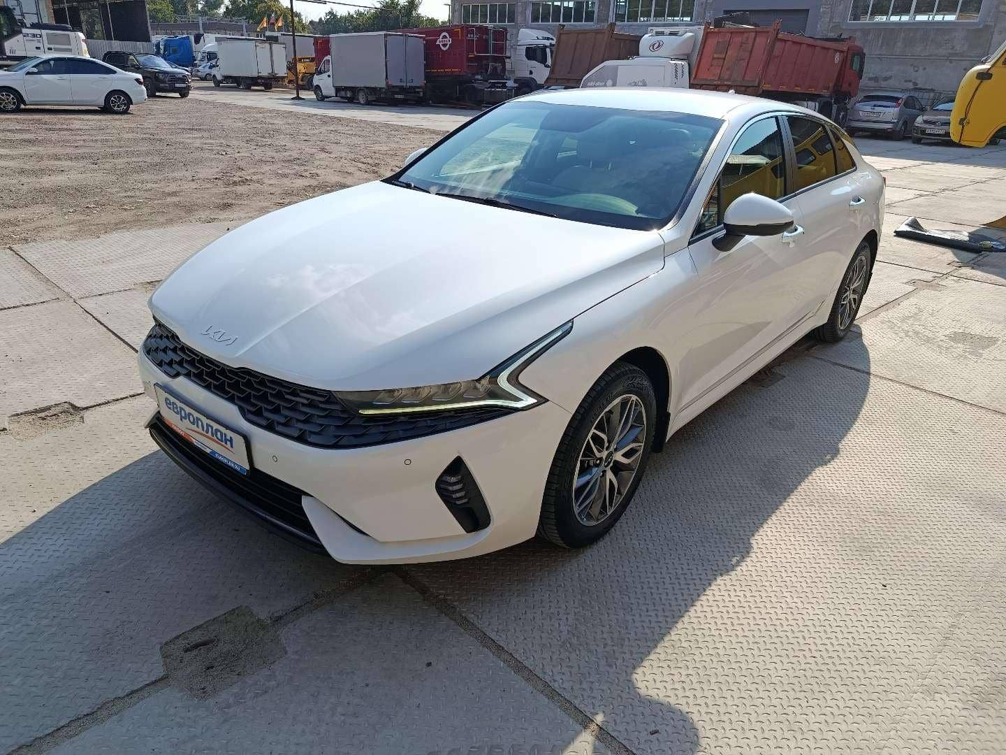 KIA K5