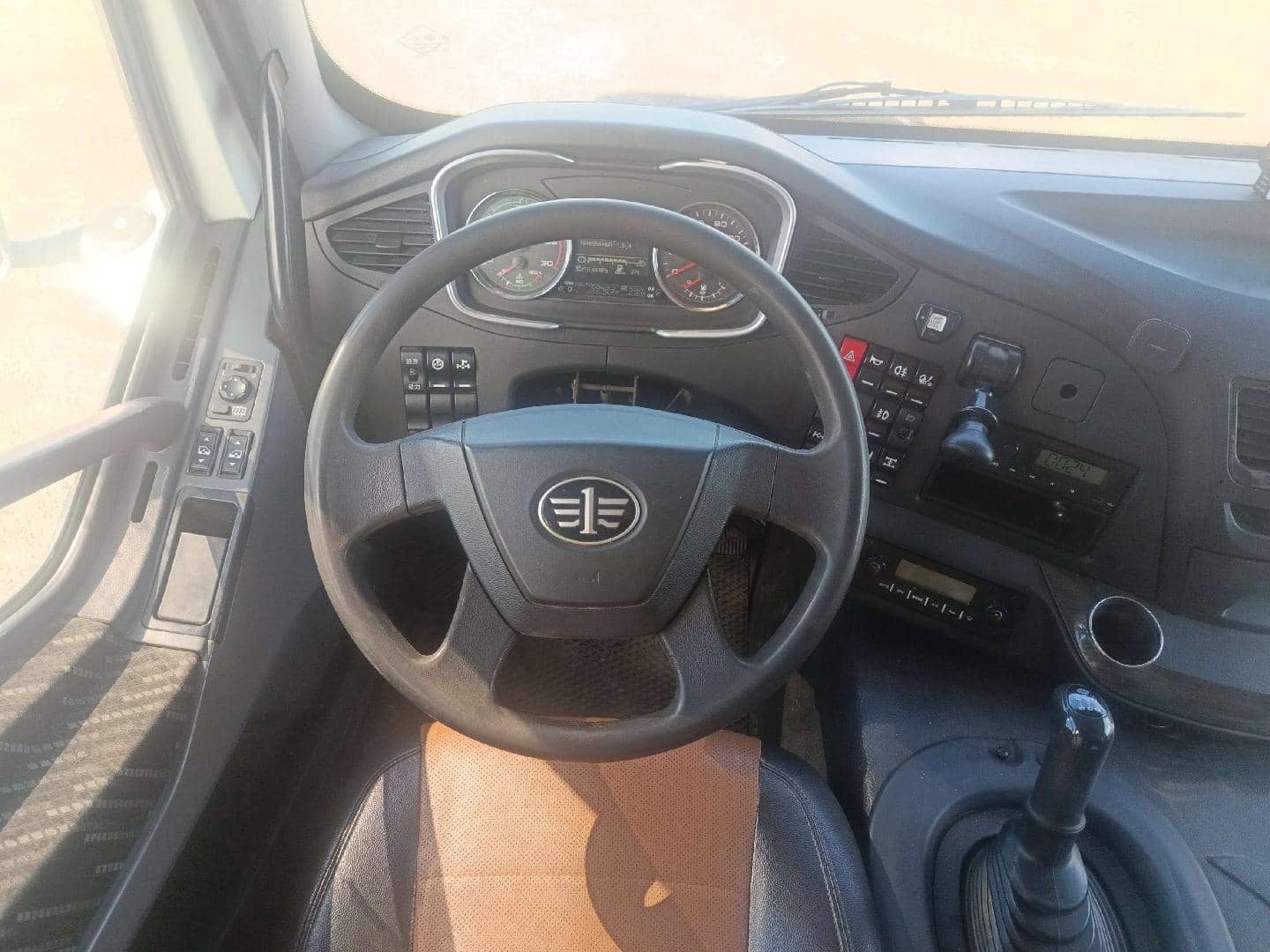 FAW CA3250P66K24L1TE5 6x6,  159 423 км, 2023 года в лизинг