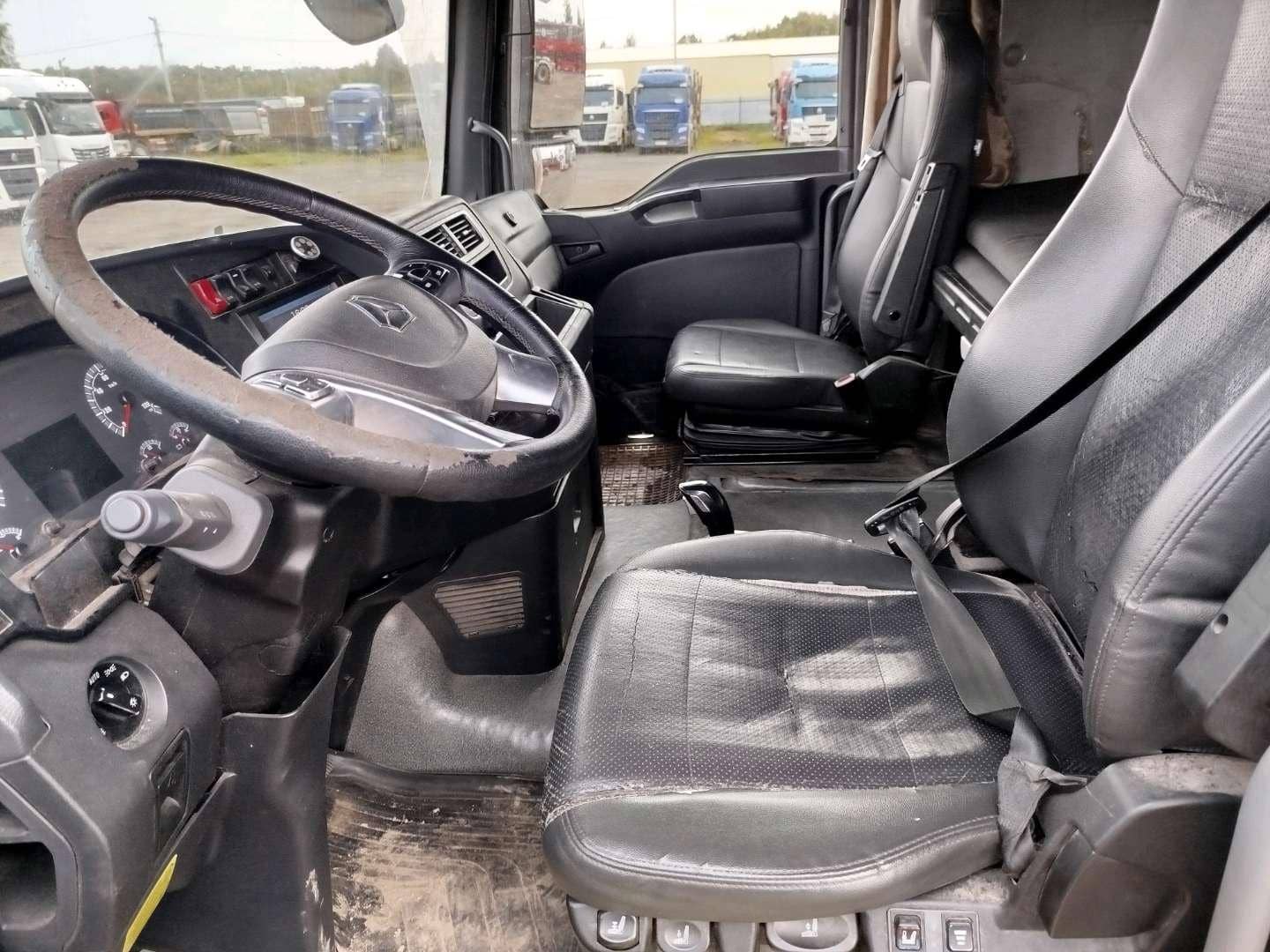 Sitrak C7H 4x2 ZZ4186V361HE,  240 000 км, 2023 года в лизинг
