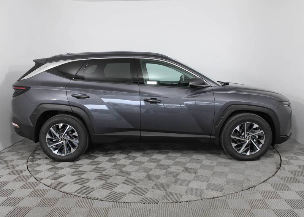 Hyundai Tucson Travel 2.0 6AT 4WD
