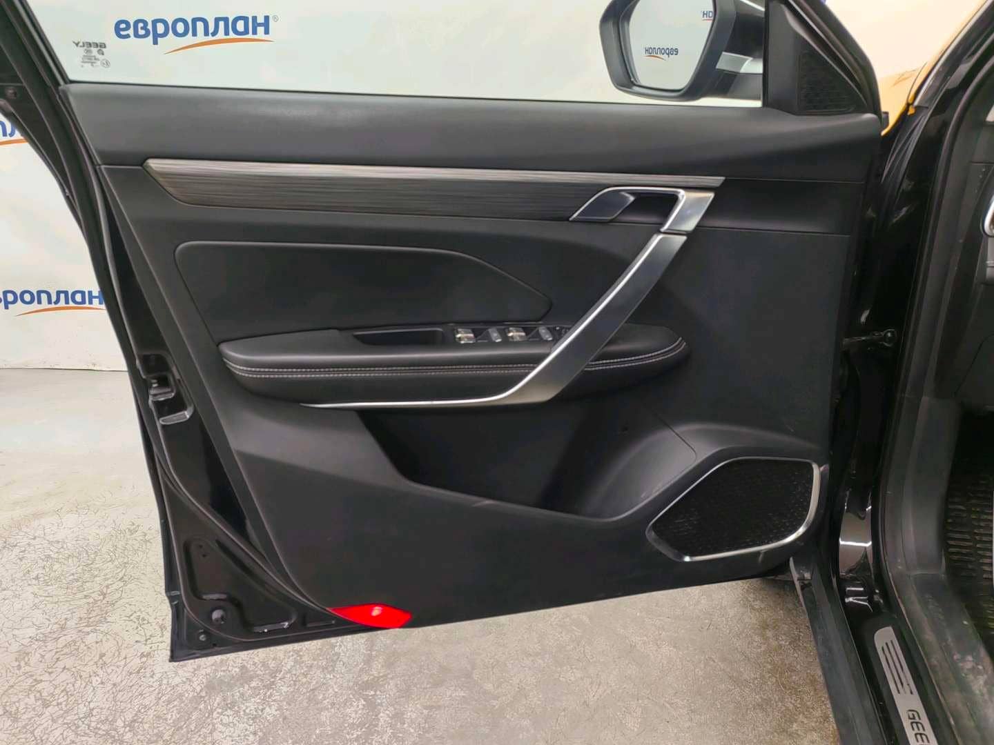 Geely Atlas Pro,  212 465 км, 2023 года в лизинг