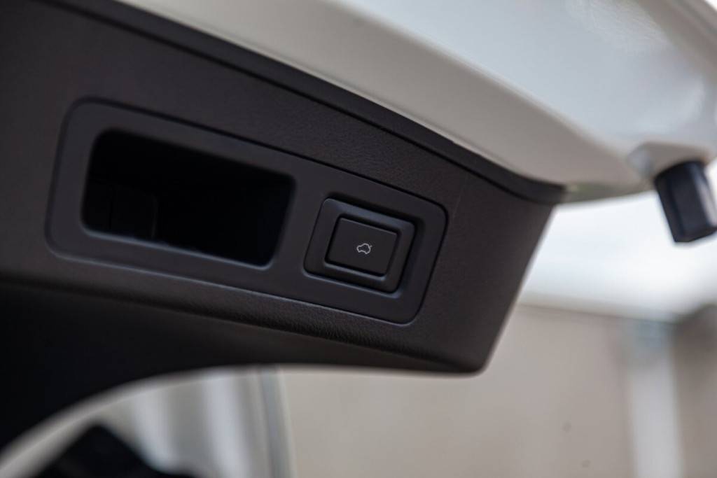 EXEED LX Business 1.5T CVT 2WD