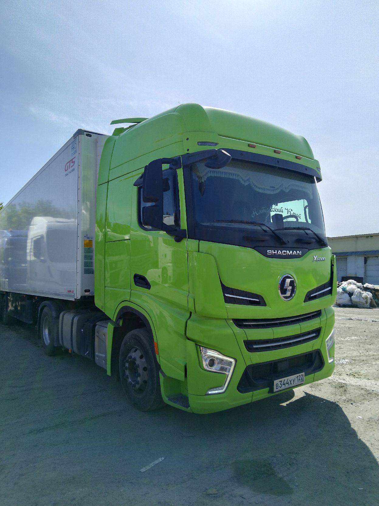 Shacman SX4188YY381 Лот 000005909