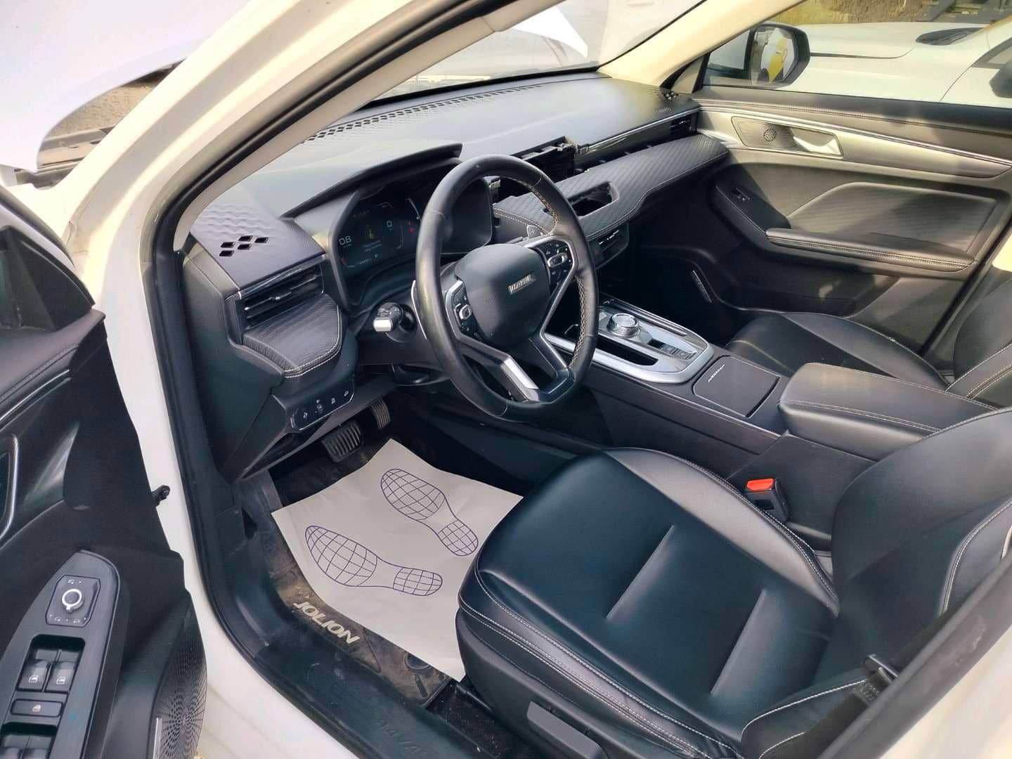 Haval Jolion,  164 454 км, 2023 года в лизинг
