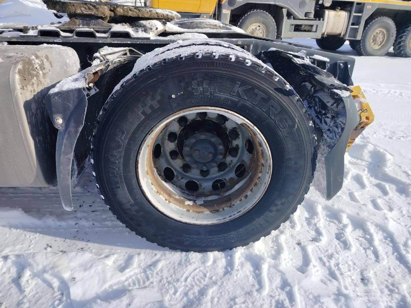 DAF XF105.410 FT 4x2 (Space Cab),  715 199 км, 2019 года в лизинг