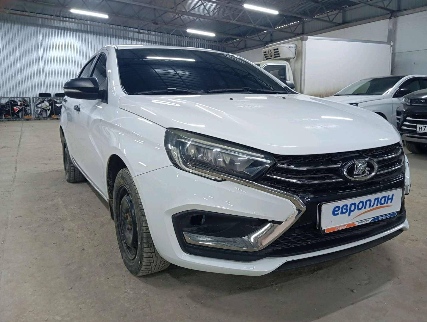 Lada Vesta седан,  84 633 км, 2023 года в лизинг