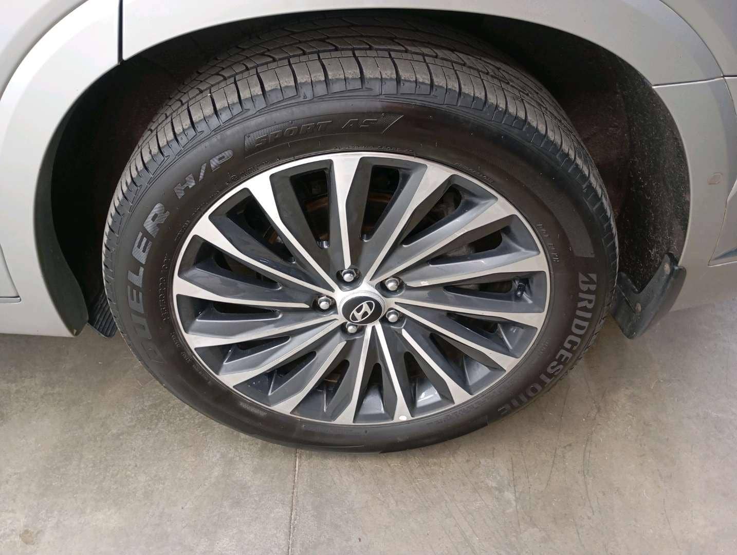 Hyundai Palisade,  85 395 км, 2023 года в лизинг