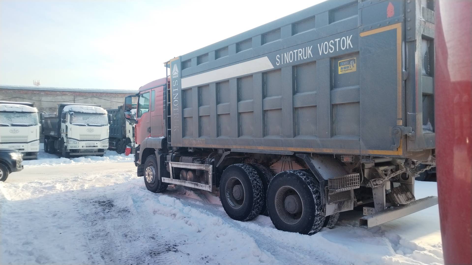 Sitrak ZZ3256V384ME,  156 757 км, 2022 года в лизинг