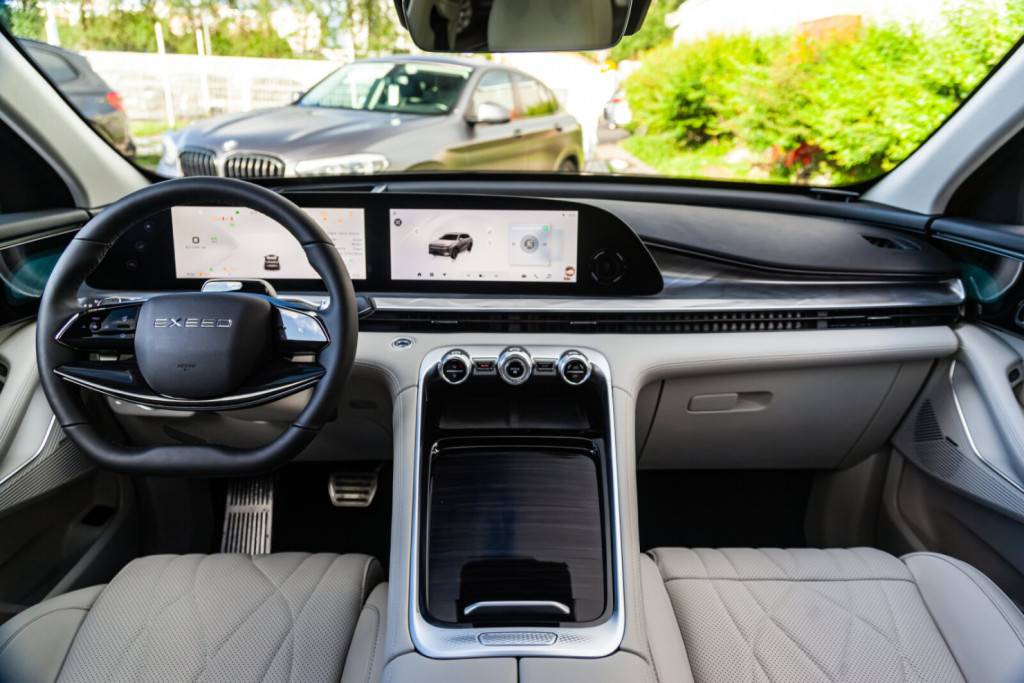 EXEED RX 2.0T 8AT Premium BI, RI, WI 4WD, IOV