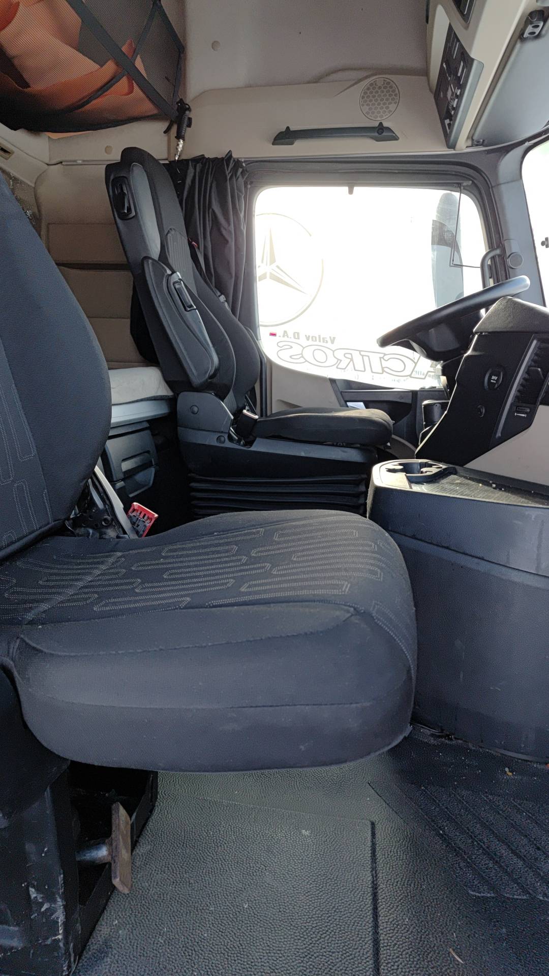 Mercedes-Benz Actros 4 1845 LS 4x2 (BigSpace),  1 175 683 км, 2019 года в лизинг