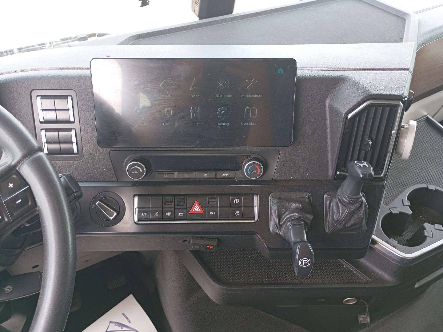Sitrak C7H MAX ZZ4186V391HE,  883 618 км, 2023 года в лизинг
