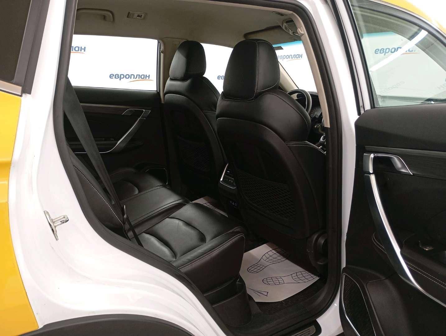 Geely Atlas Pro,  220 686 км, 2022 года в лизинг