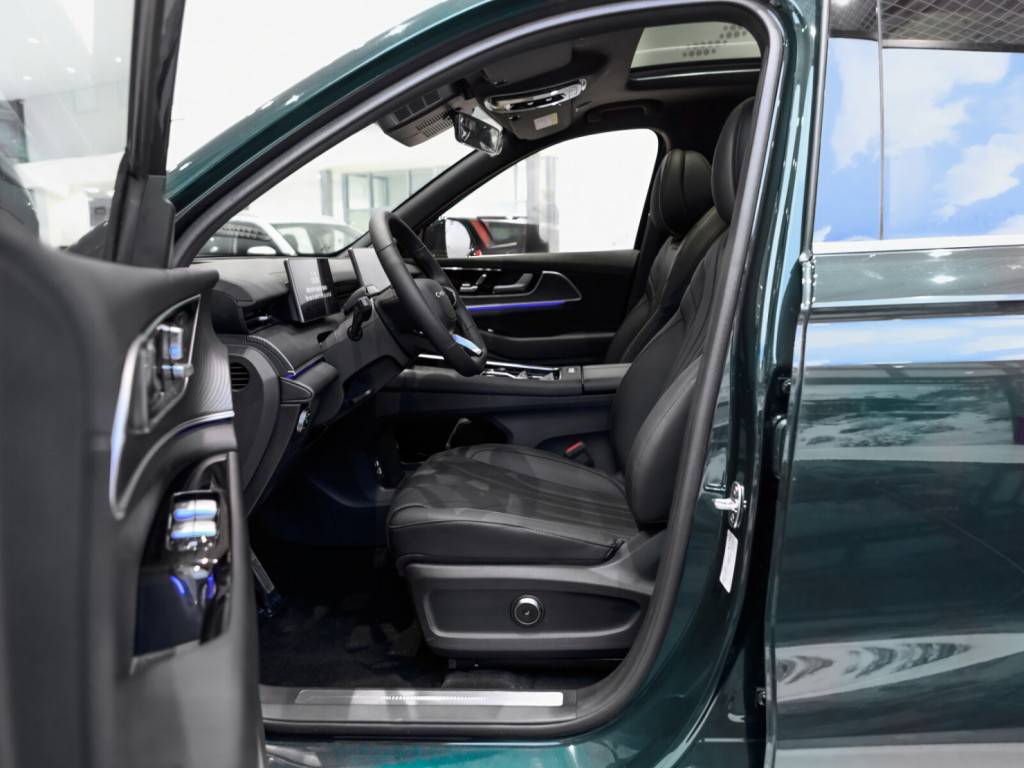 Chery Tiggo 9 2.0T 8AT Ultra 4WD