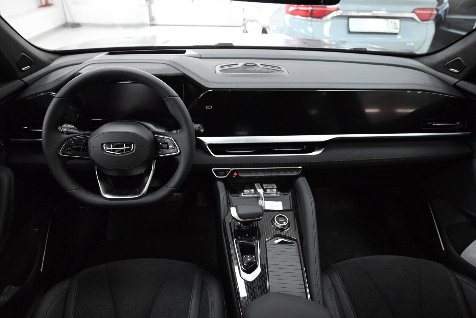 Geely Monjaro Exclusive 2.0T (238 hp) 8AT 4WD