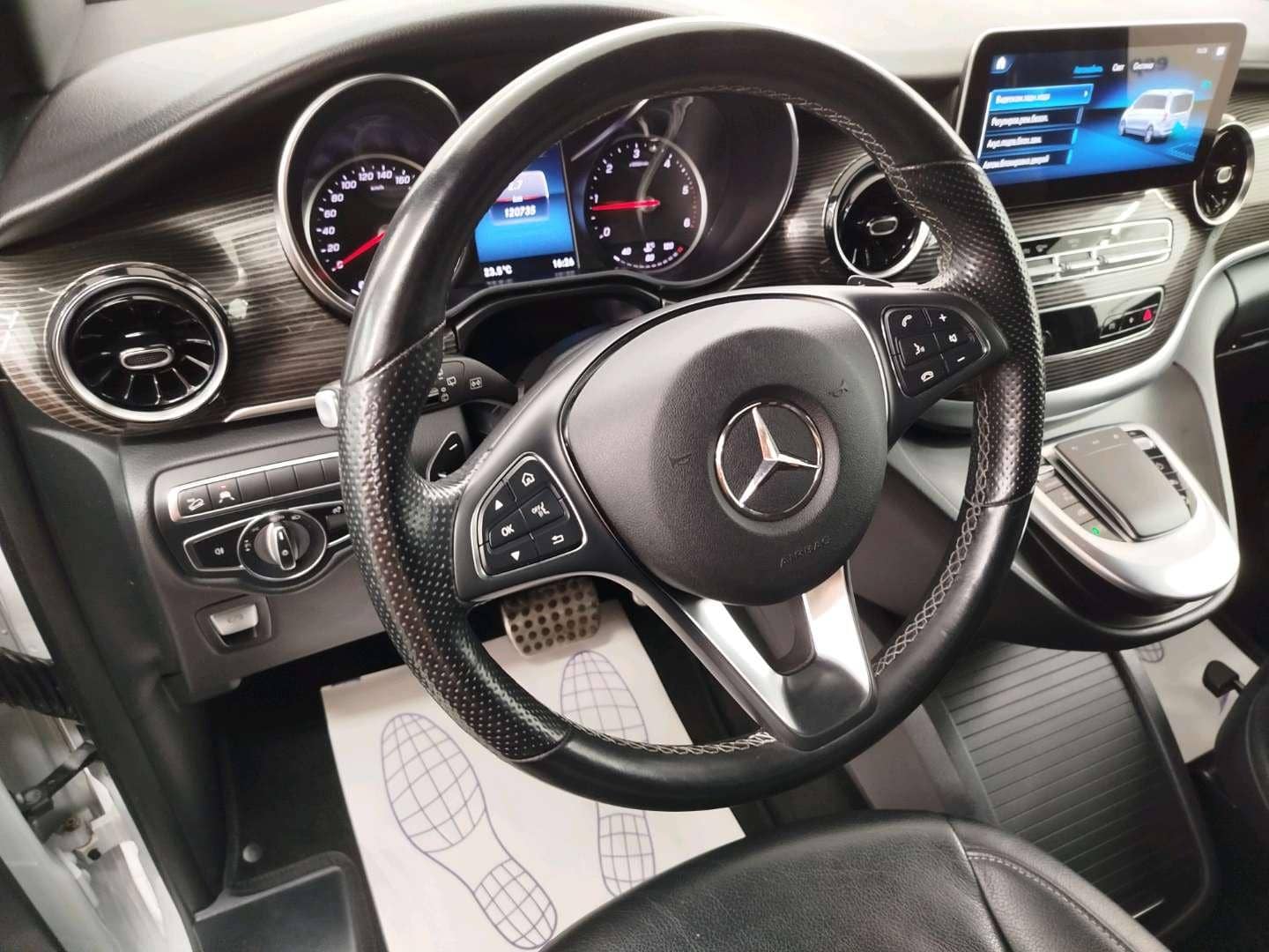Mercedes-Benz V,  120 735 км, 2021 года в лизинг