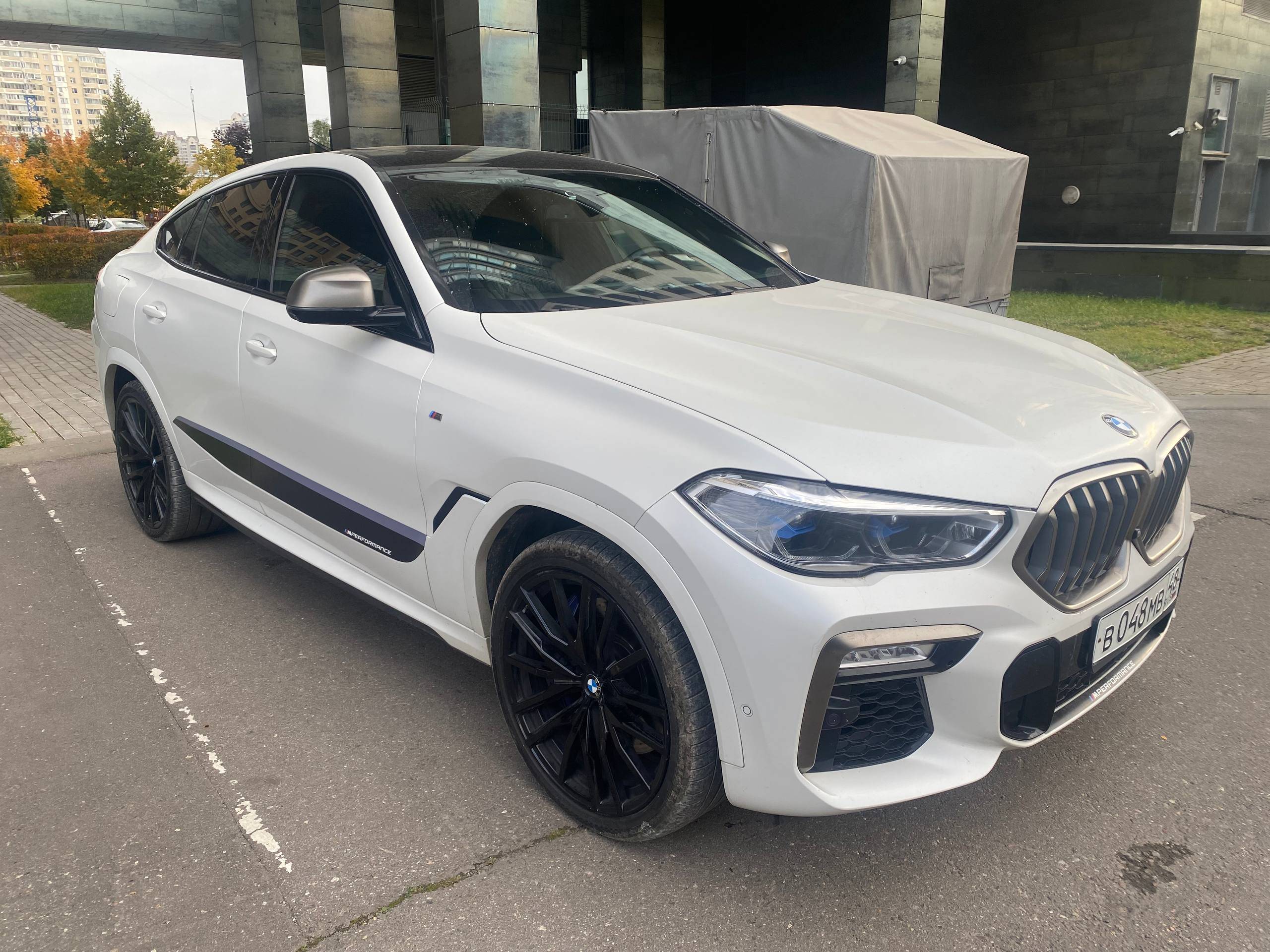 BMW X6,  151 879 км, 2019 года в лизинг