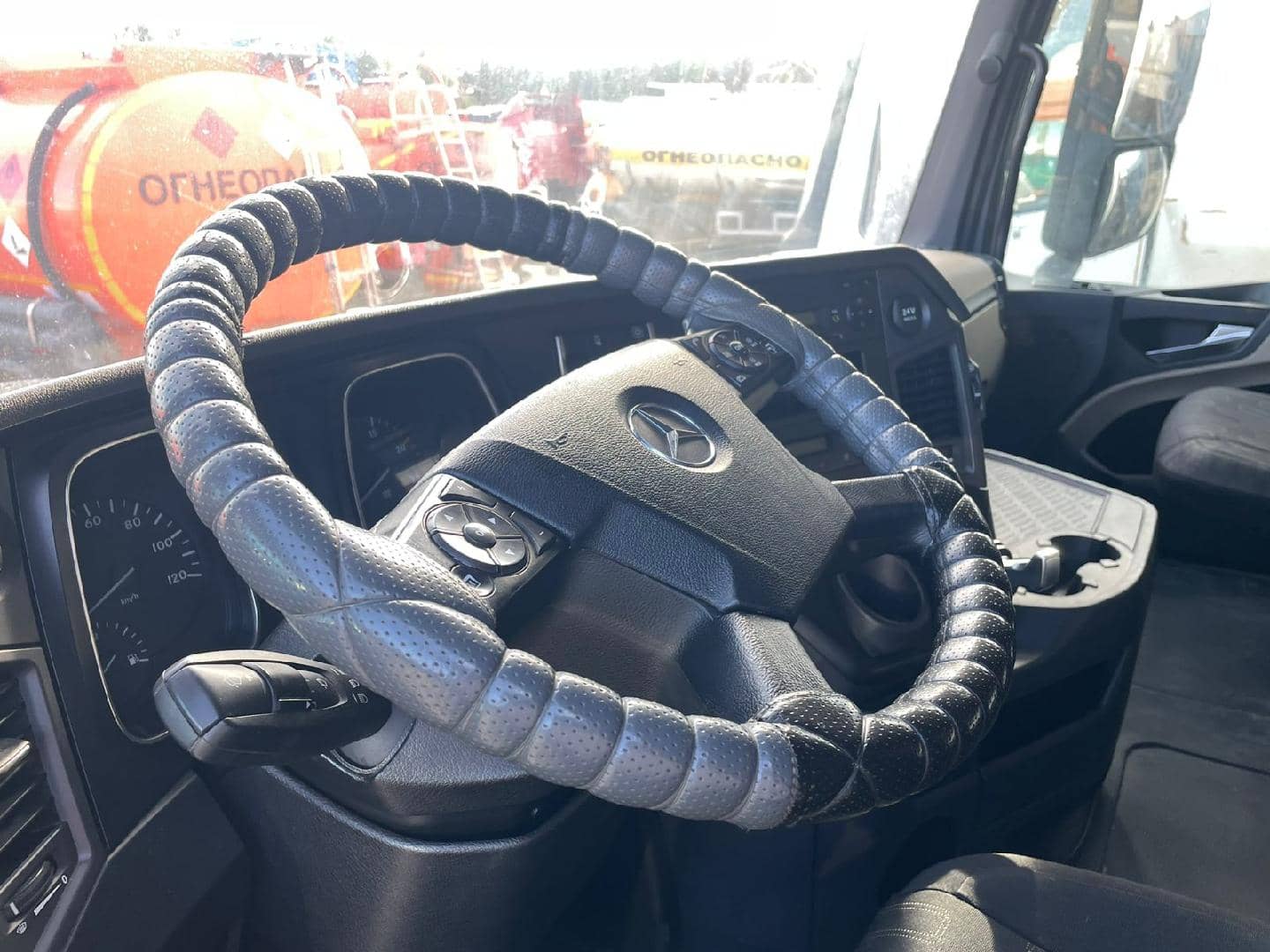 Mercedes-Benz Actros 5 1845 LS 4x2 (BigSpace),  882 674 км, 2019 года в лизинг