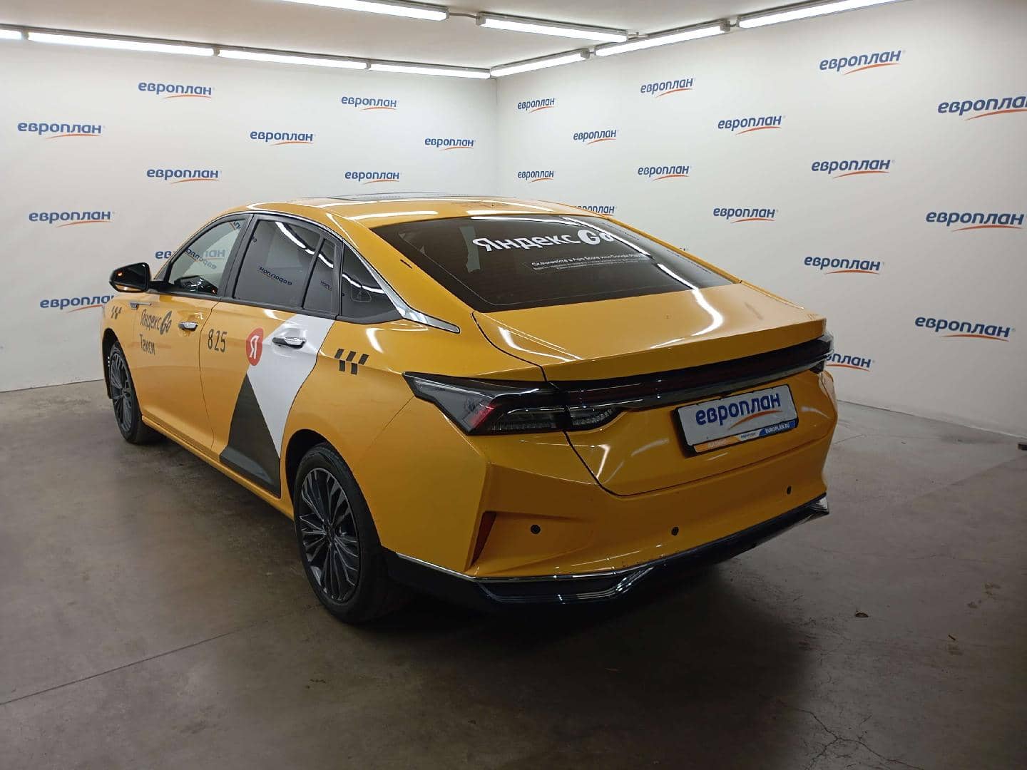 DongFeng Shine Max,  94 708 км, 2023 года в лизинг