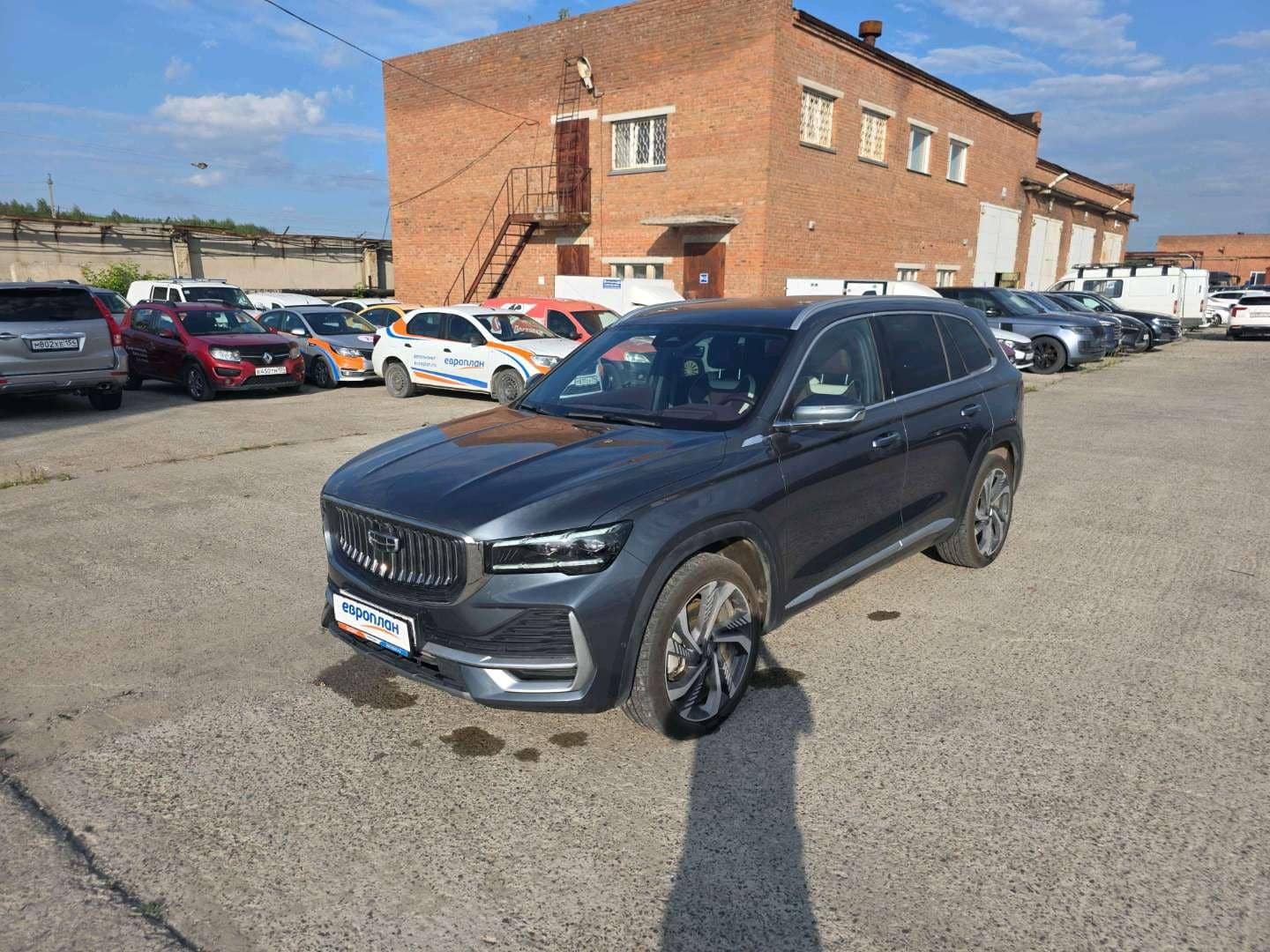 Geely Monjaro,  33 692 км, 2023 года в лизинг