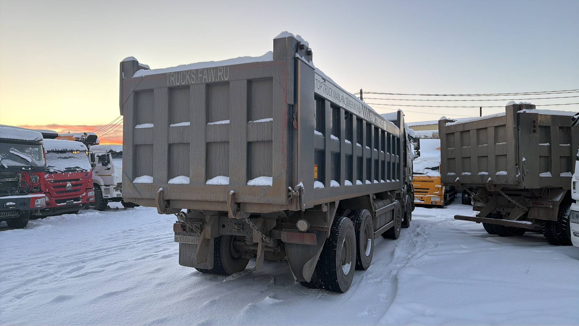 FAW CA3310P66K24T4E5 8х4,  184 823 км, 2022 года в лизинг