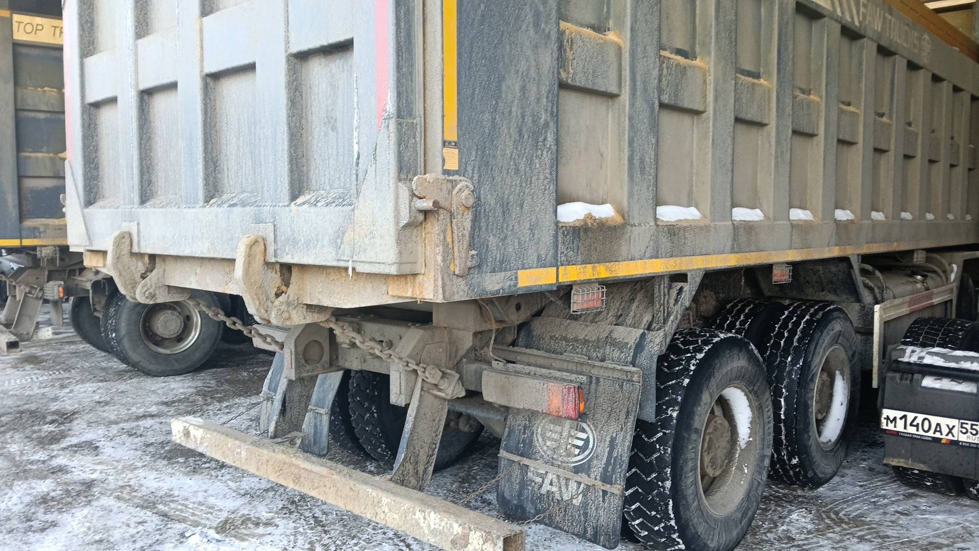 FAW CA3310P66K24T4E5 8х4,  179 856 км, 2023 года в лизинг