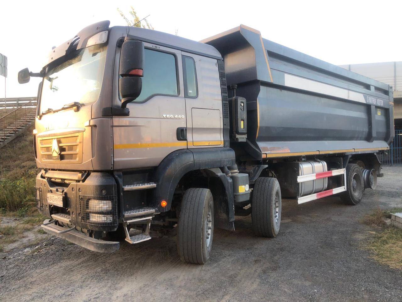HOWO ZZ3317V386GE1 8х4