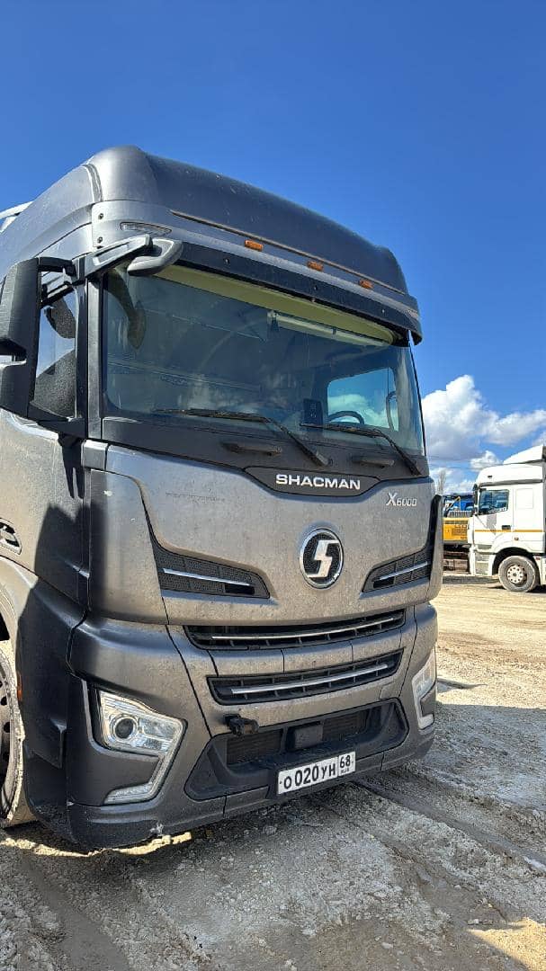 Shacman SX4188YY381,  272 512 км, 2023 года в лизинг