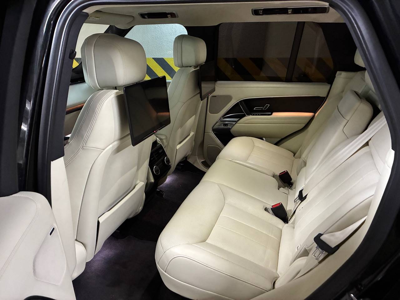 Land Rover Range Rover,  99 426 км, 2023 года в лизинг