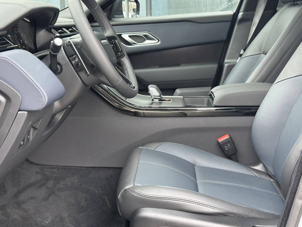 Land Rover Velar 2.0 250 Дайнэмик СЕ (Dynamic SE)