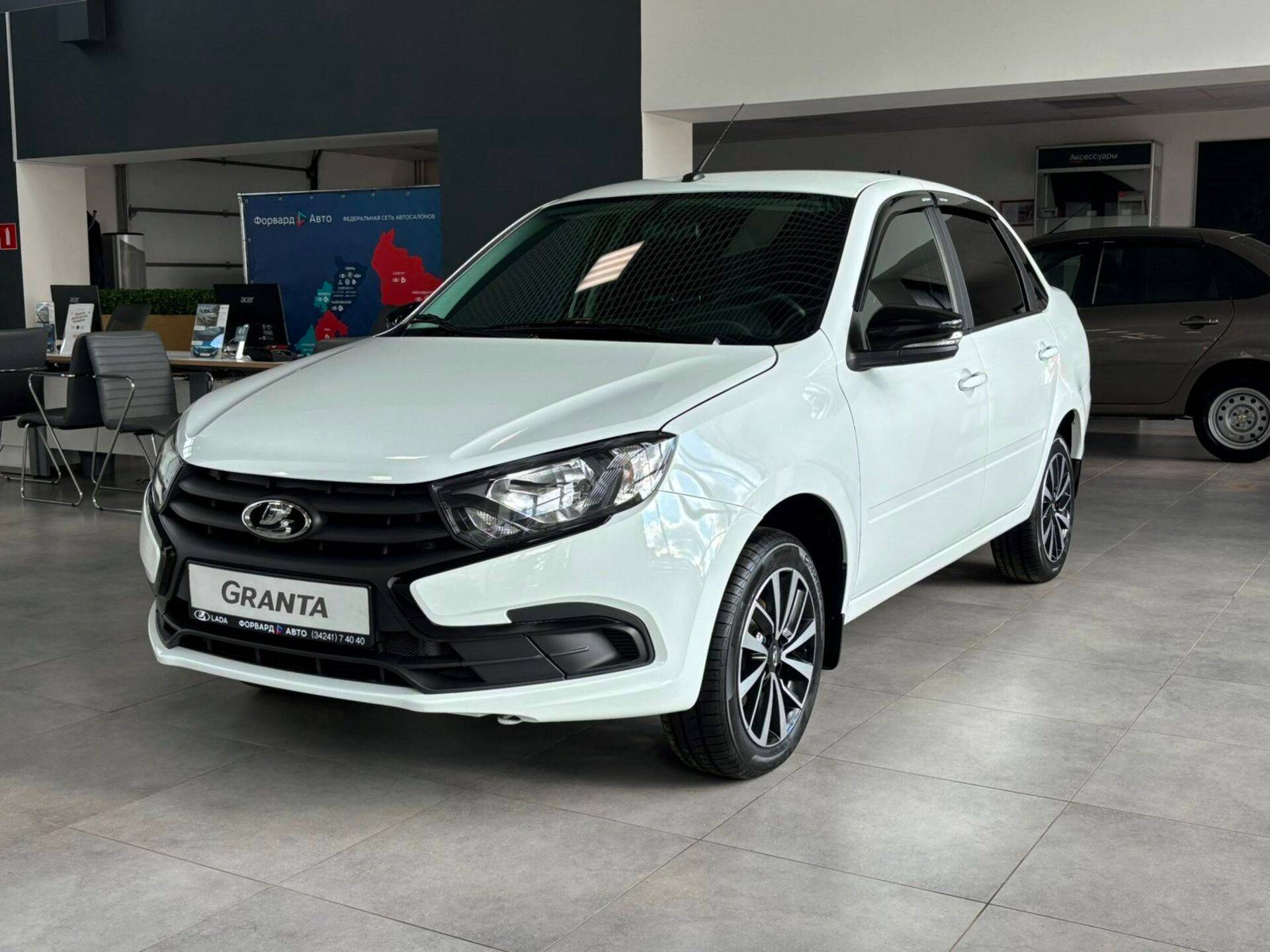 Lada Granta седан #CLUB 24 1.6 106hp 5MT