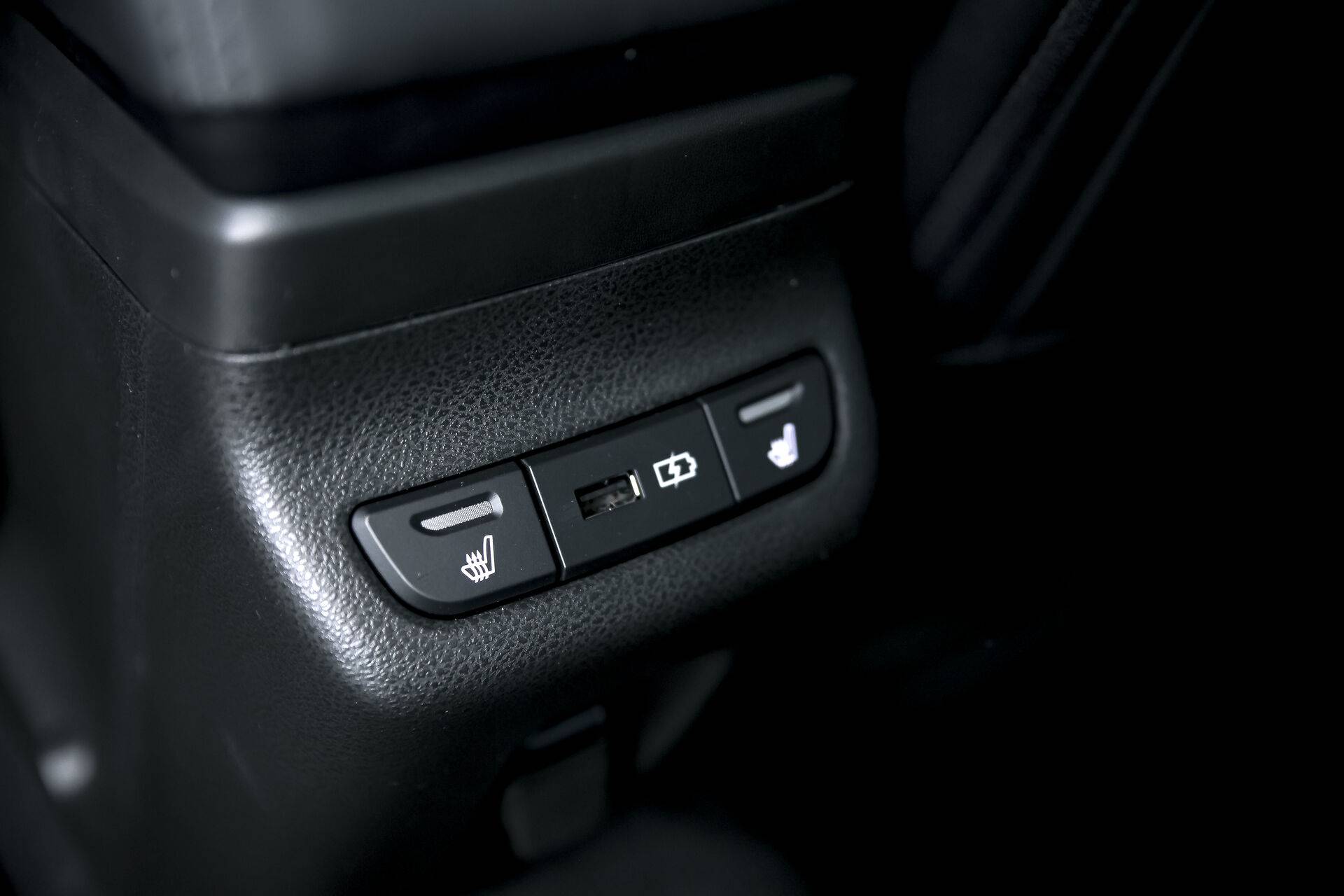 Lada Aura 1.8 CVT 2WD Status