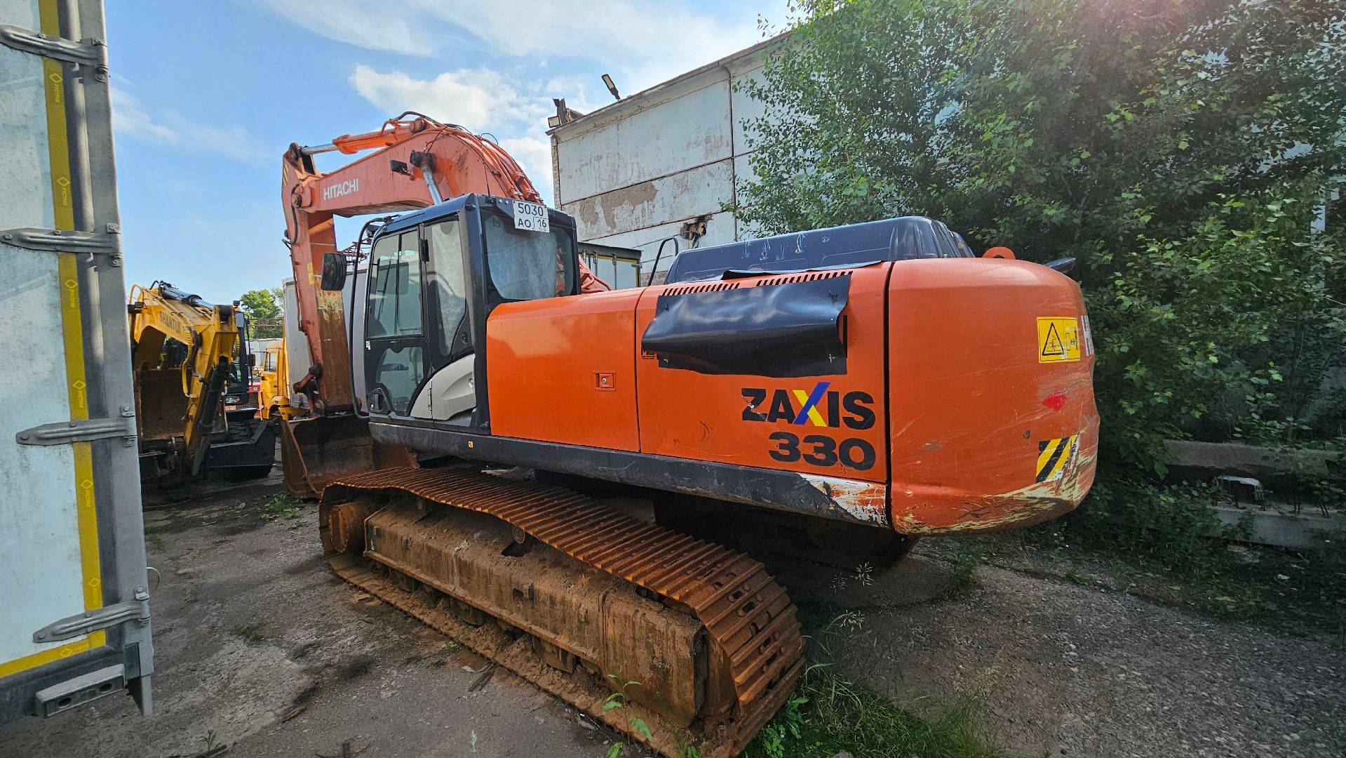 HITACHI ZX330LC-5G