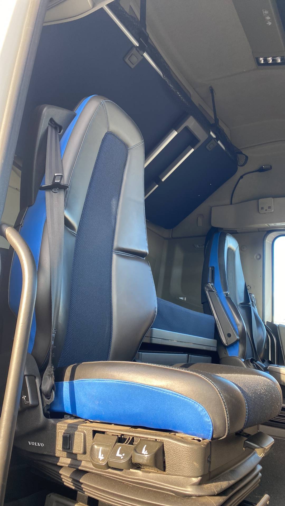 Volvo FH 500 4x2 (FH Globetrotter XL),  501 716 км, 2021 года в лизинг