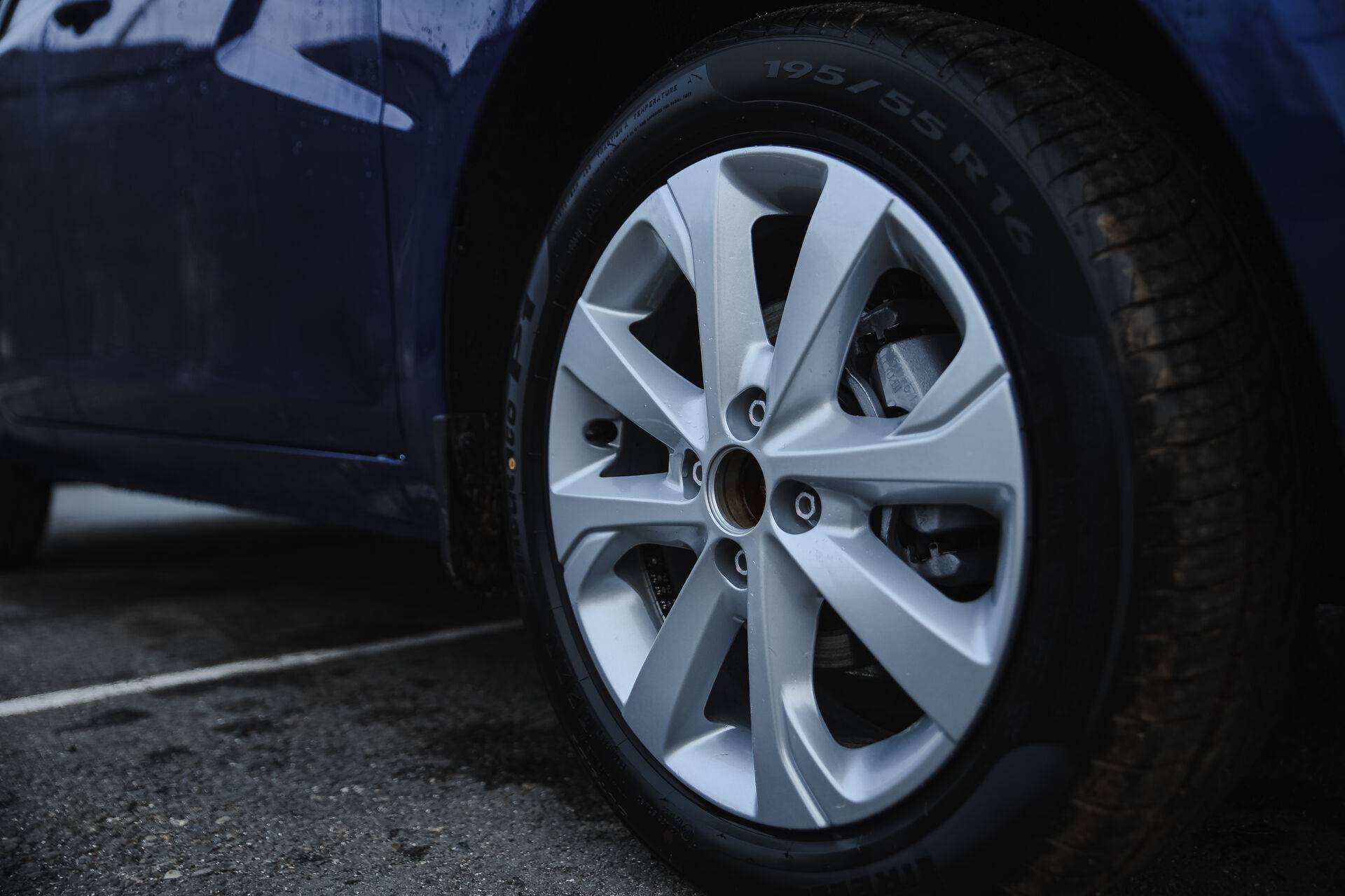 Lada Vesta седан Enjoy 24 1.8 122hp AT