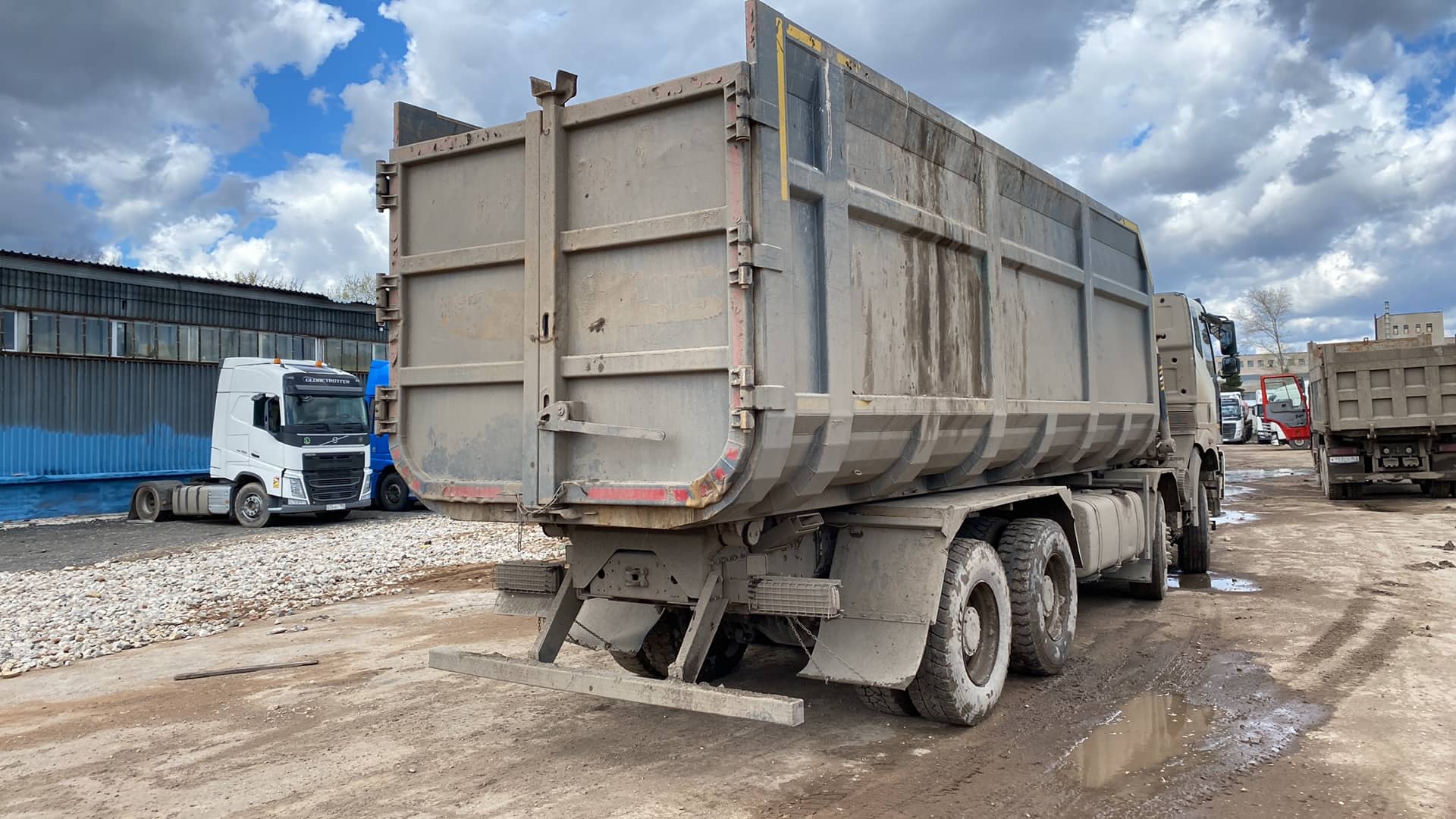 FAW CA3310P66K24T4E5 8x4,  109 985 км, 2024 года в лизинг