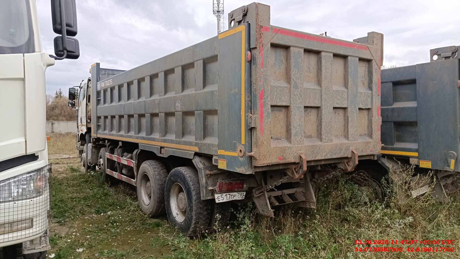 FAW CA3310P66K24T4E5 8х4,  140 685 км, 2023 года в лизинг