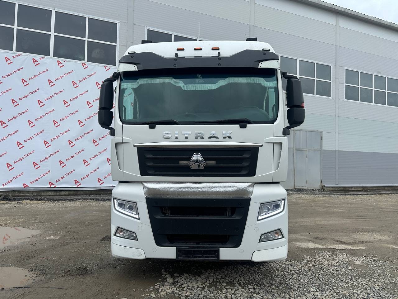 Sitrak C7H 4x2 ZZ4186V361HE,  421 770 км, 2022 года в лизинг