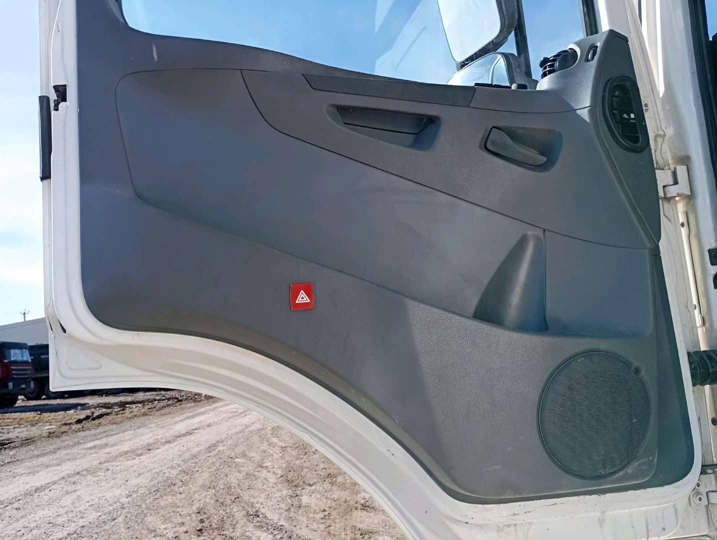 КАМАЗ 5490-S5 (M1840),  135 385 км, 2023 года в лизинг