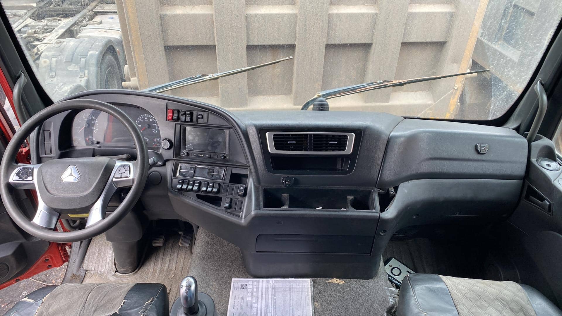 Sitrak ZZ3316V306ME,  244 261 км, 2022 года в лизинг