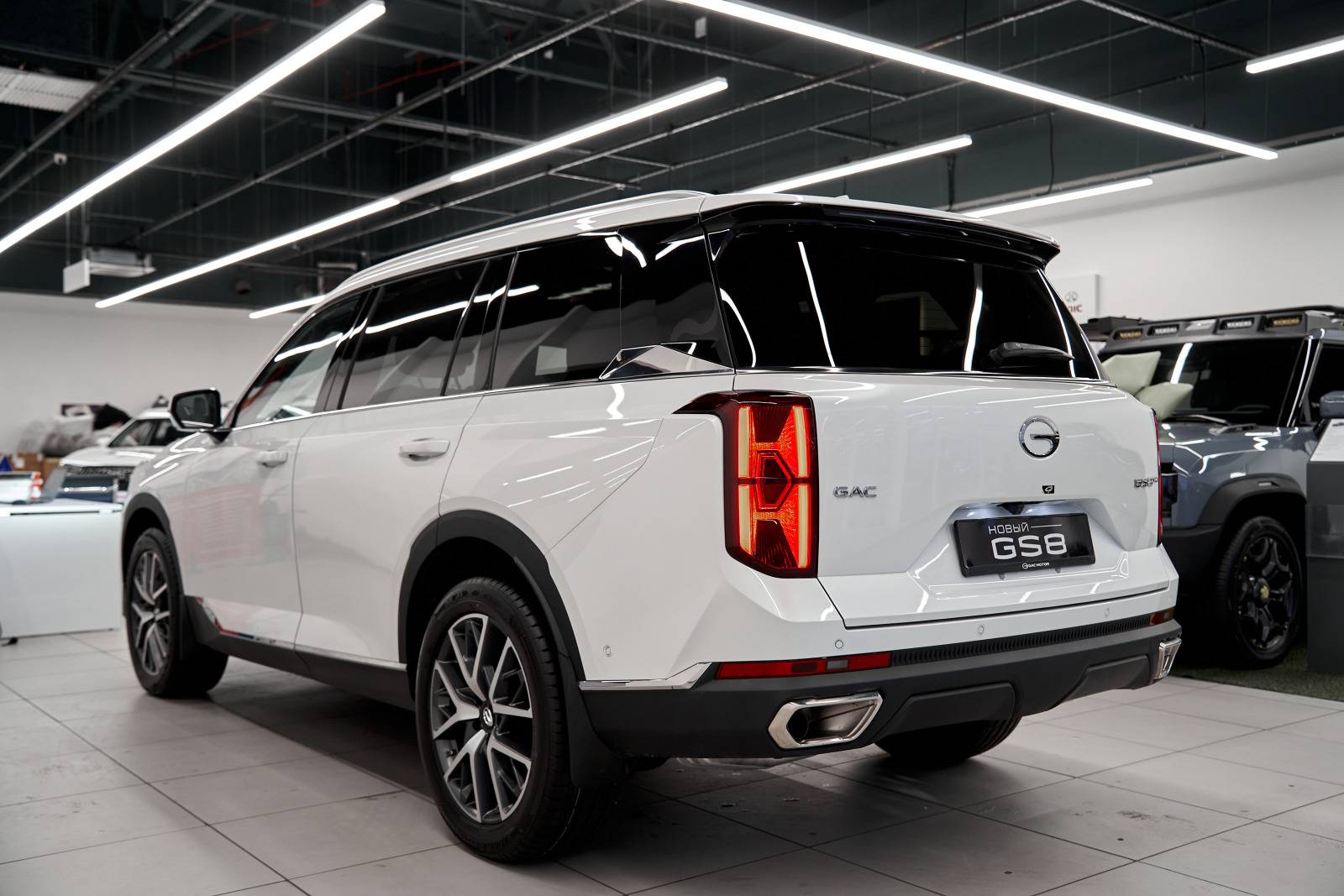 GAC GS8 Джи-Икс Премиум 2.0 АТ полный привод (GX Premium)