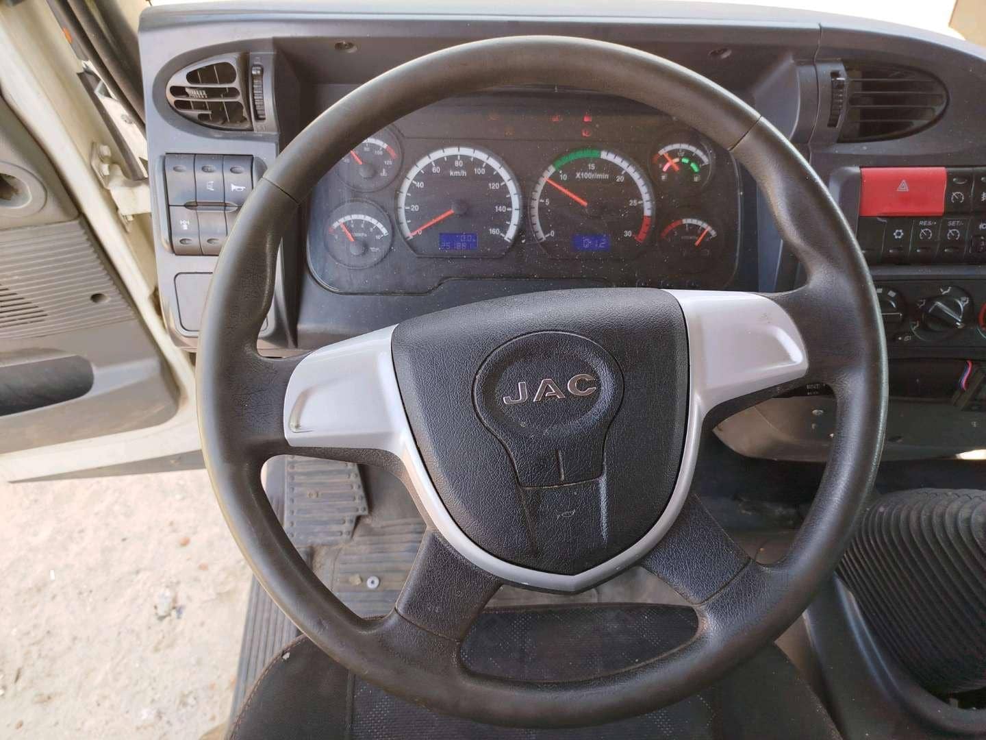 JAC N 200,  251 881 км, 2023 года в лизинг