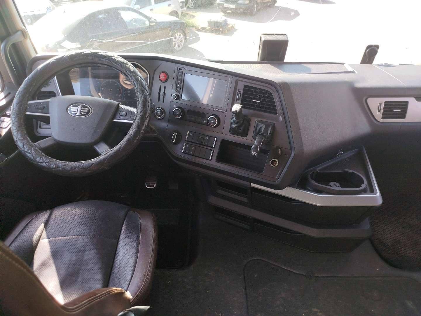 FAW CA4180P77K25E5 4x2,  906 735 км, 2023 года в лизинг
