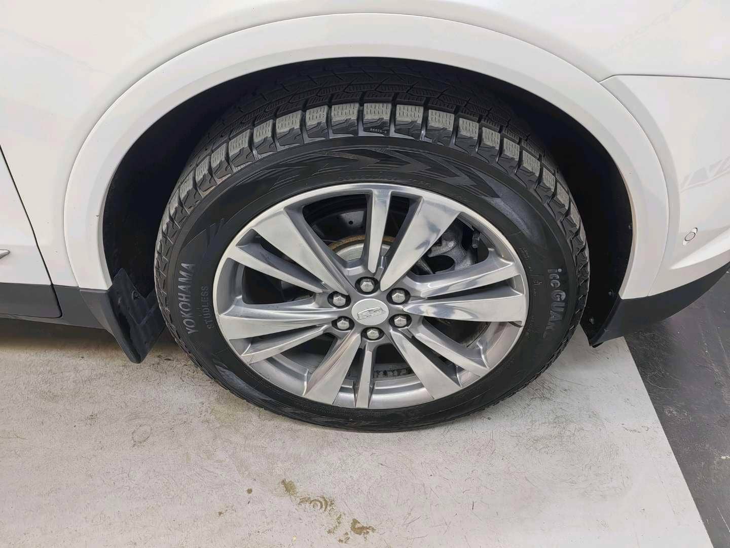 Cadillac XT5,  73 813 км, 2021 года в лизинг